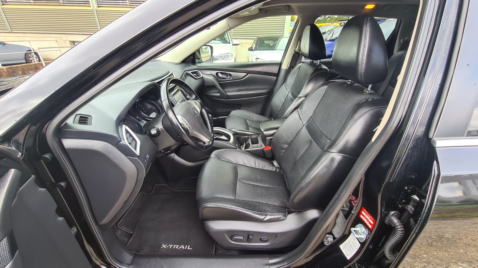 NISSAN X-Trail 2.0 dCi tekna Xtronic CVT ** 7-Plätzer ** Voll-Leder ** Gr-Navi ** RF-Kamera 360° ** Sitzheizung ** Frisch Ab MFK **-image-16