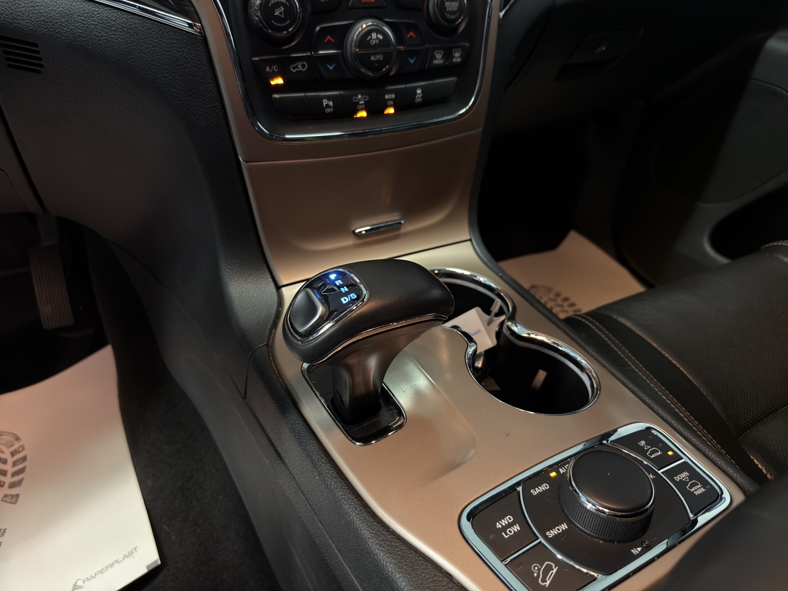 JEEP Grand Cherokee 3.0 CRD Overland Automatic-image-12