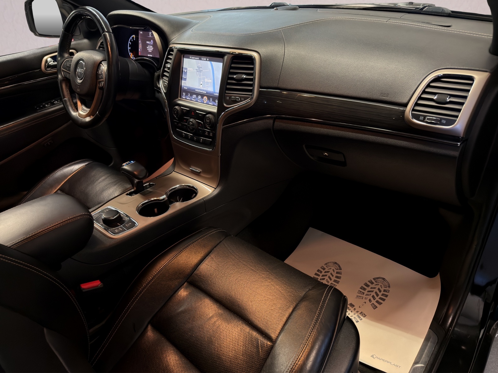 JEEP Grand Cherokee 3.0 CRD Overland Automatic-image-15