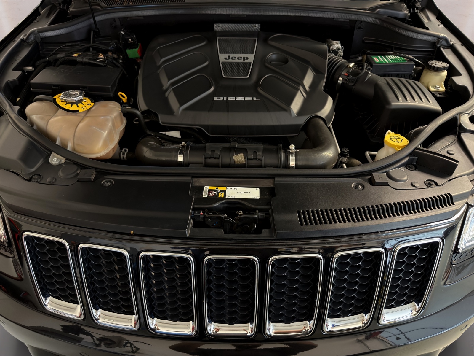 JEEP Grand Cherokee 3.0 CRD Overland Automatic-image-19