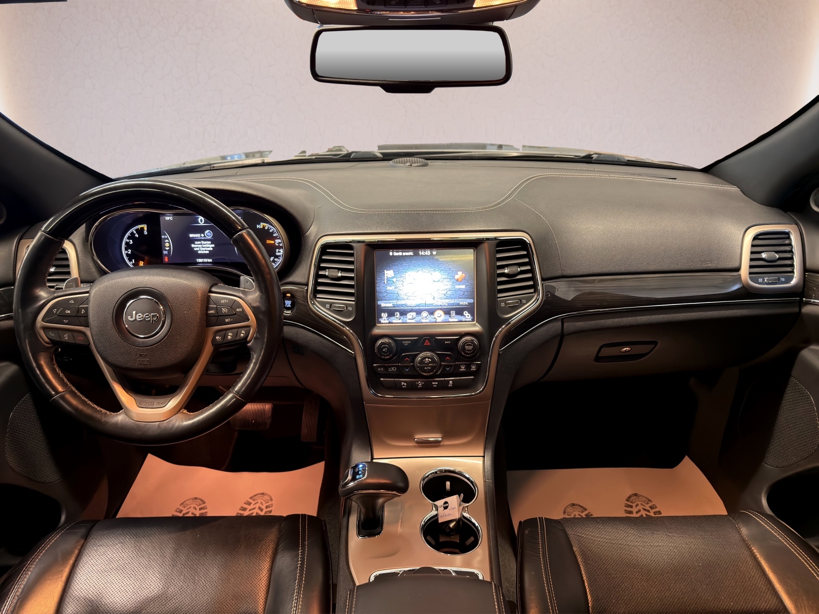 JEEP Grand Cherokee 3.0 CRD Overland Automatic-image-3