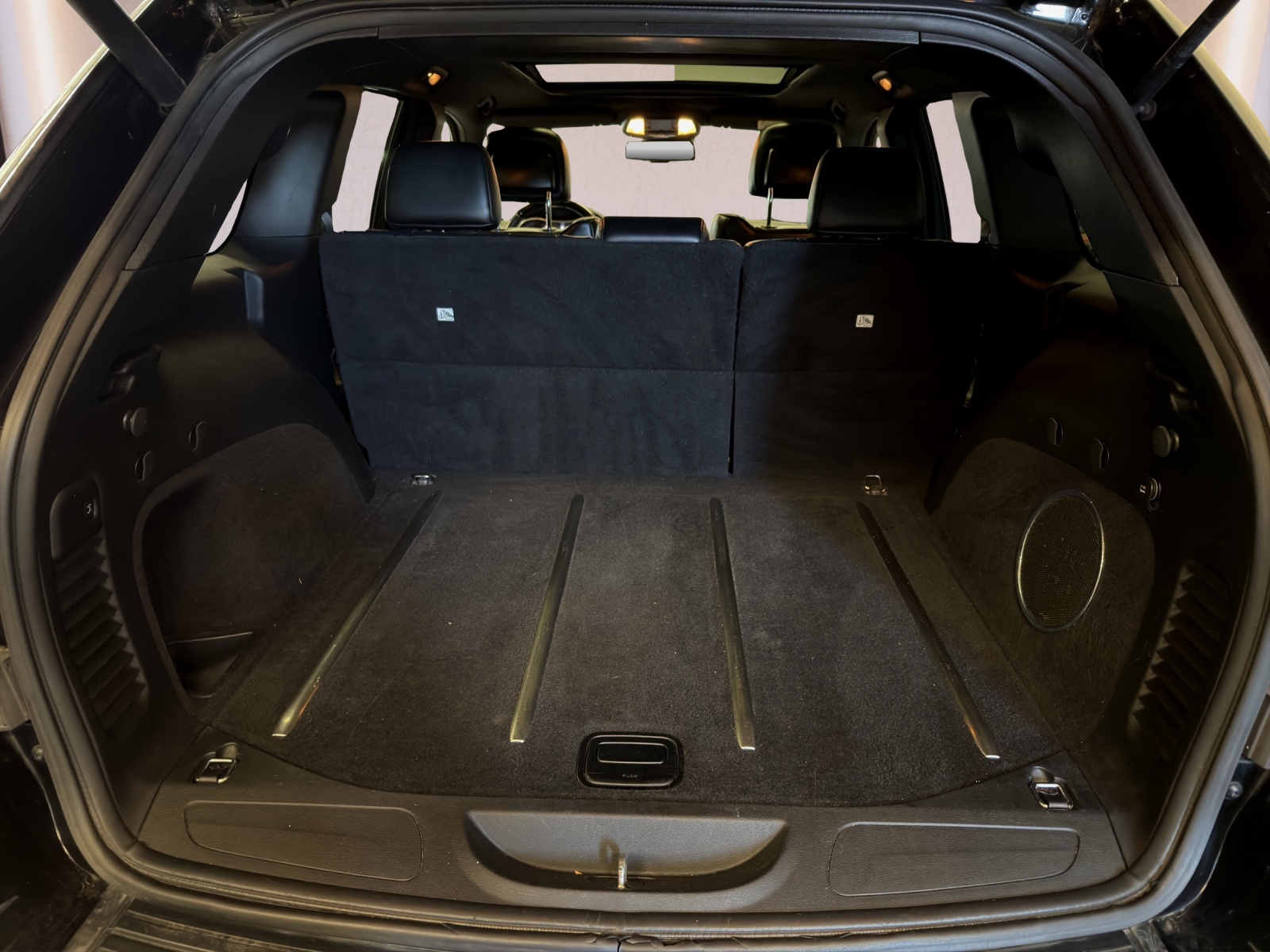JEEP Grand Cherokee 3.0 CRD Overland Automatic-image-18