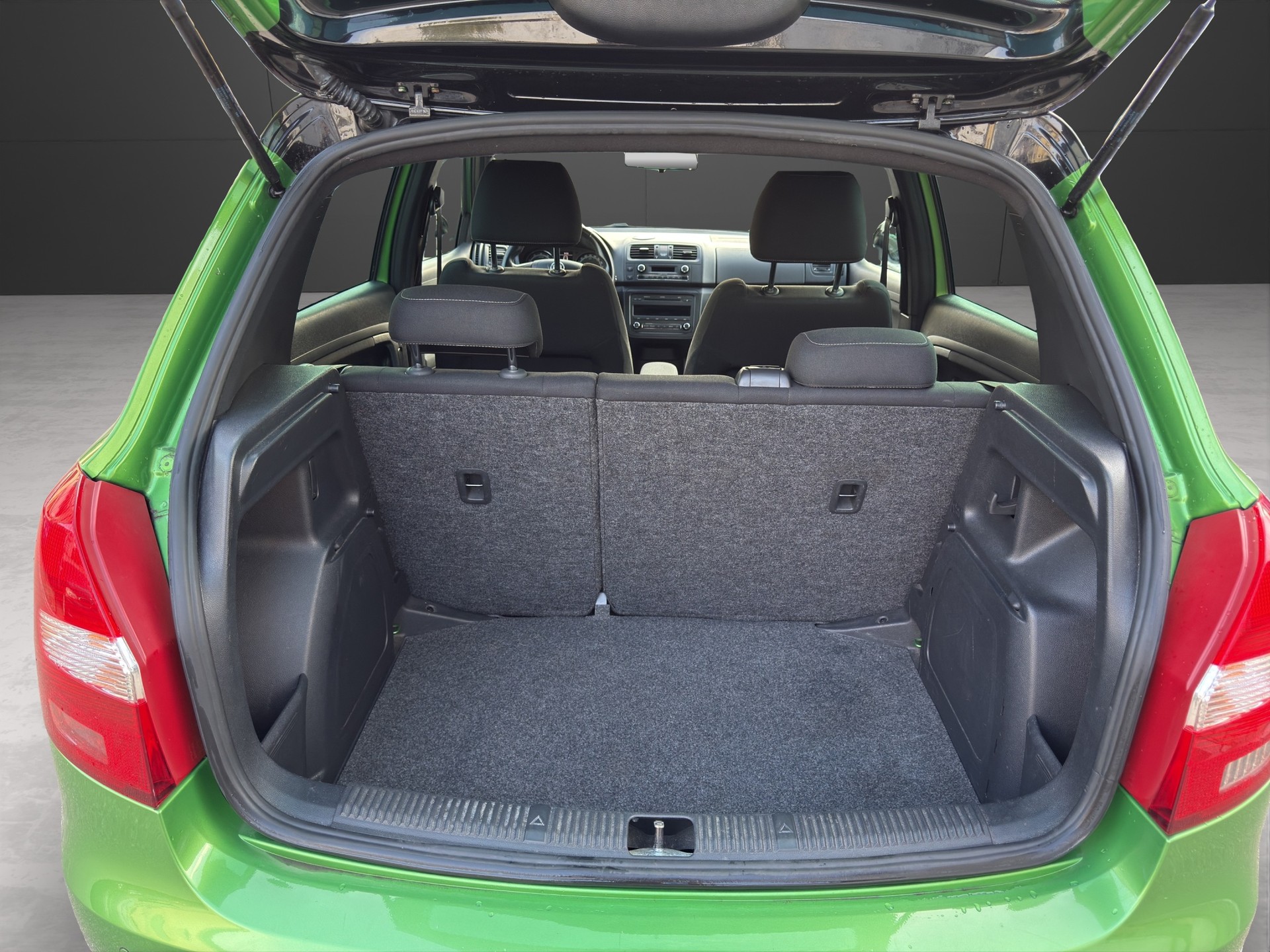 SKODA Fabia 1.4 TSI RS DSG-image-12