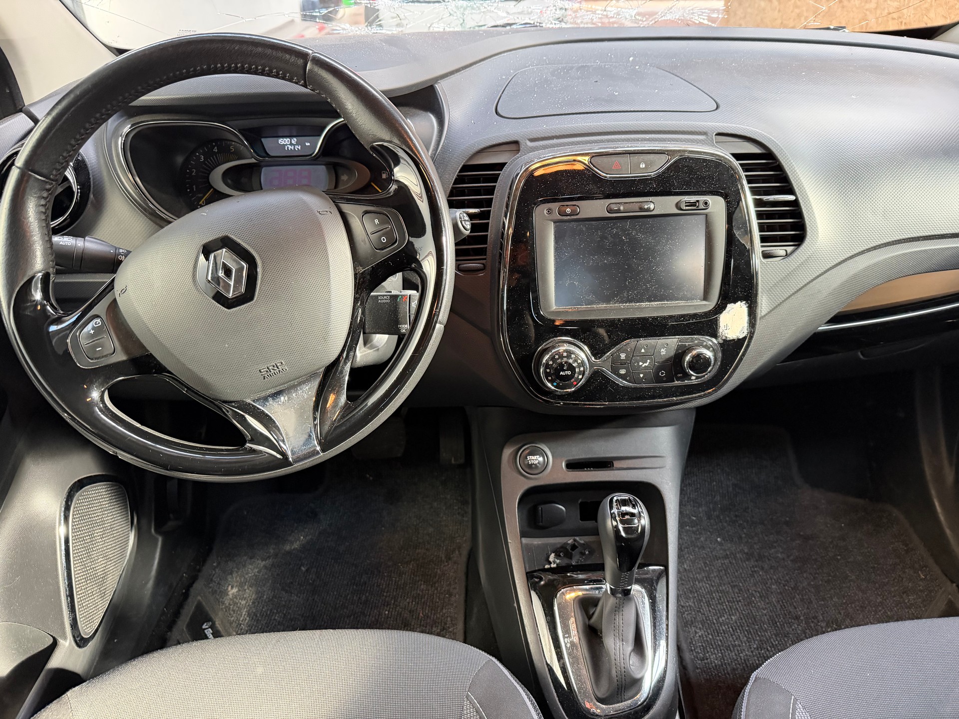 RENAULT Captur 1.5 dCi Dynamique EDC-image-10