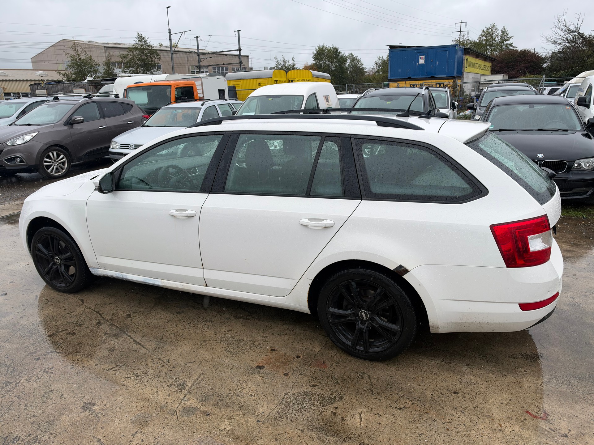SKODA Octavia Combi 1.8 TSI Ambition 4x4 DSG-image-9