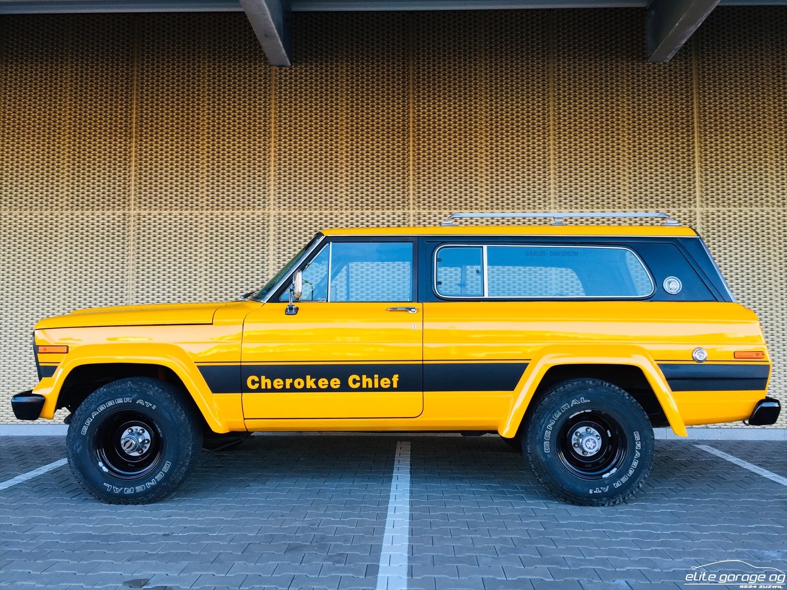 JEEP Cherokee 5.9 V8 Chief-image-4