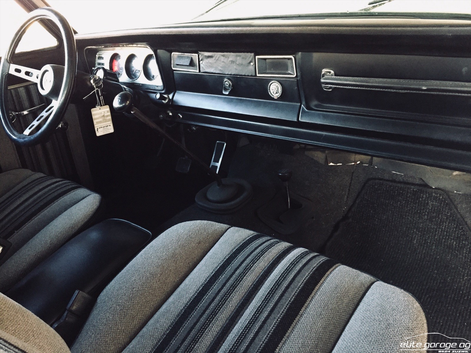 JEEP Cherokee 5.9 V8 Chief-image-13
