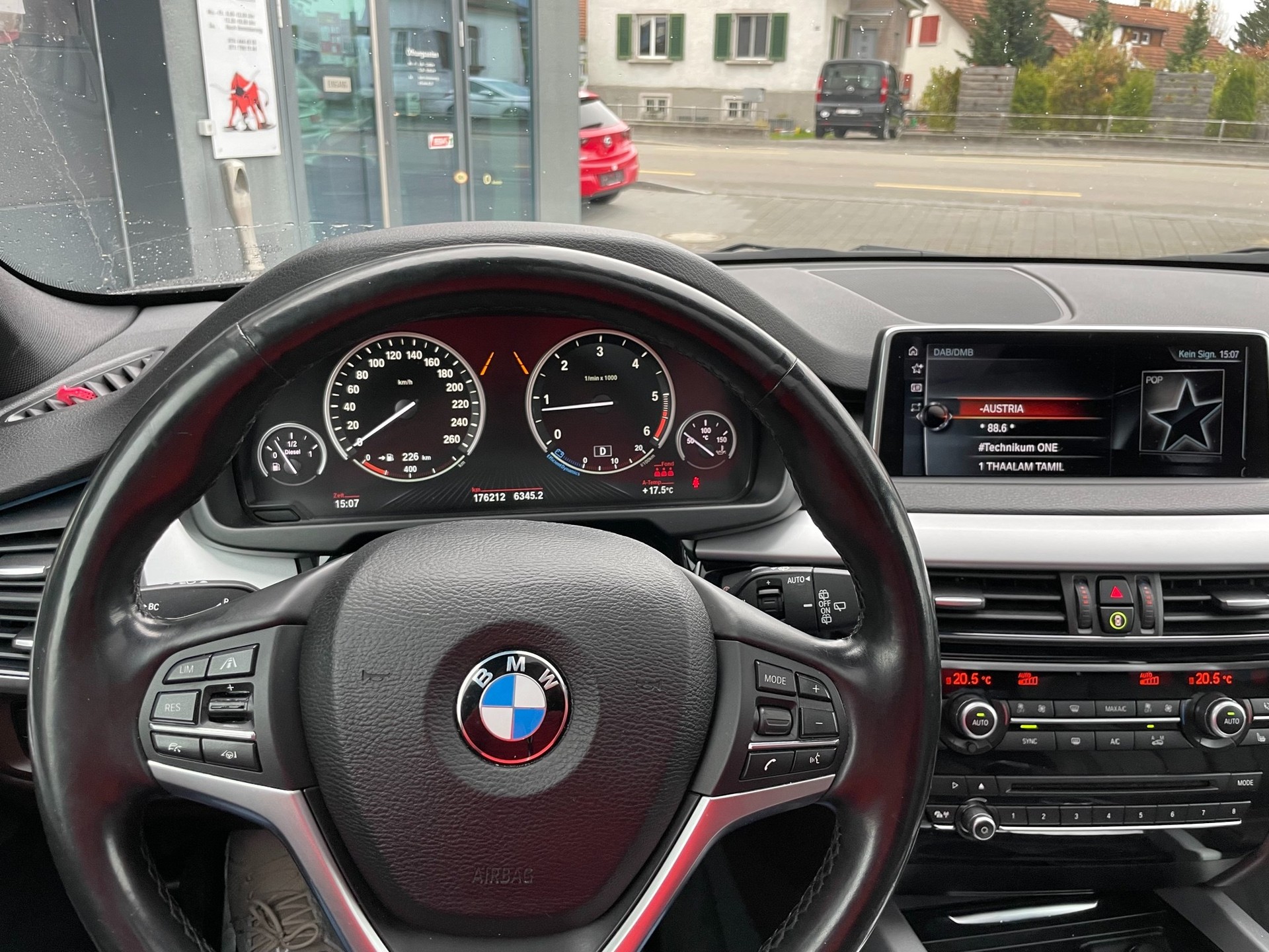 BMW X5 xDrive 40d Steptronic-image-9