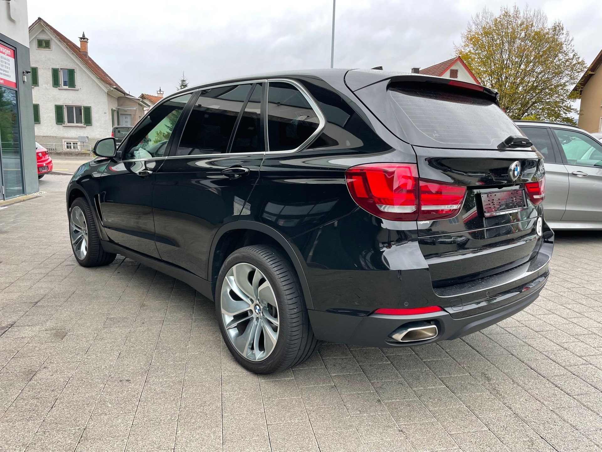 BMW X5 xDrive 40d Steptronic-image-2