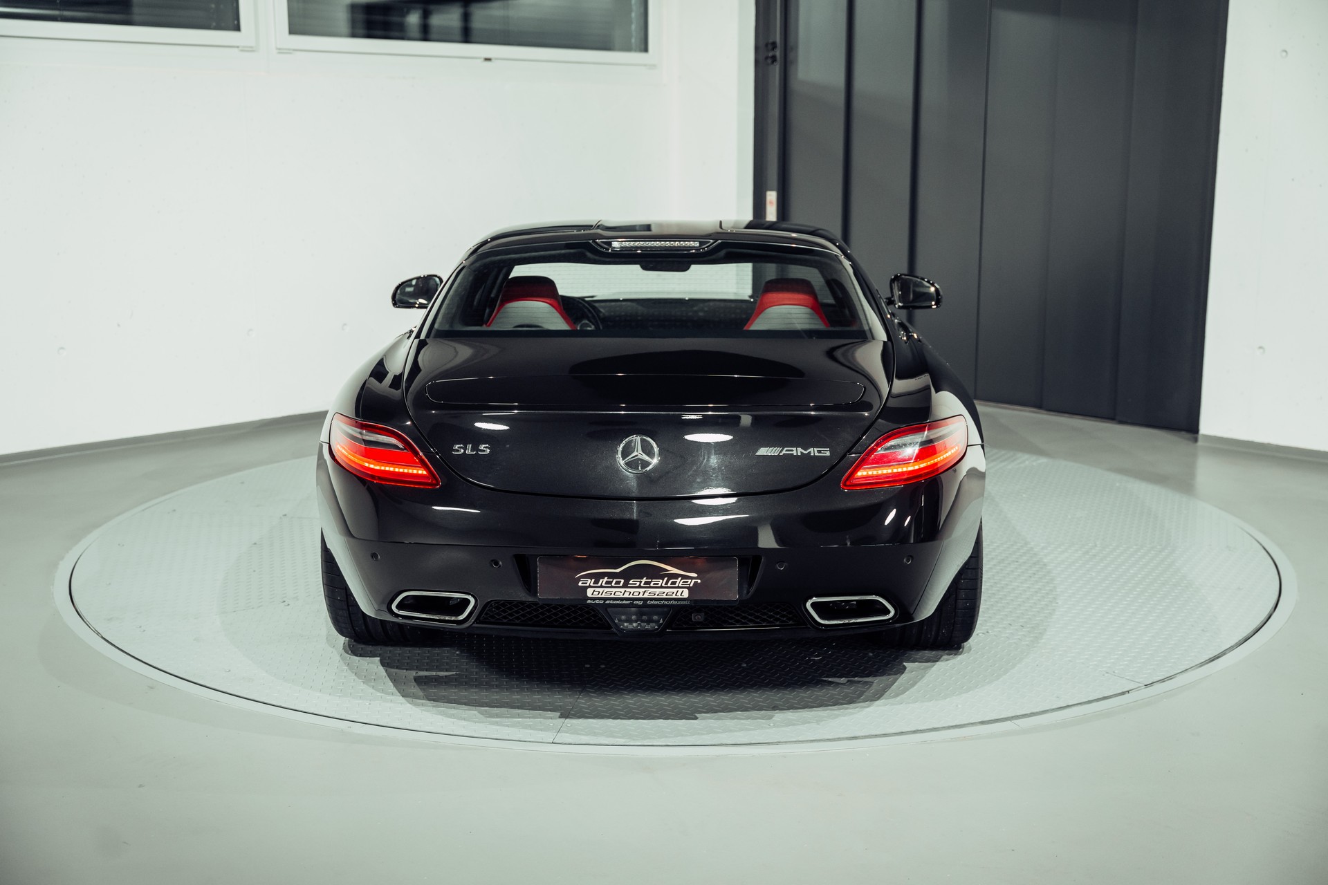 MERCEDES-BENZ SLS 63 AMG Speedshift-image-8