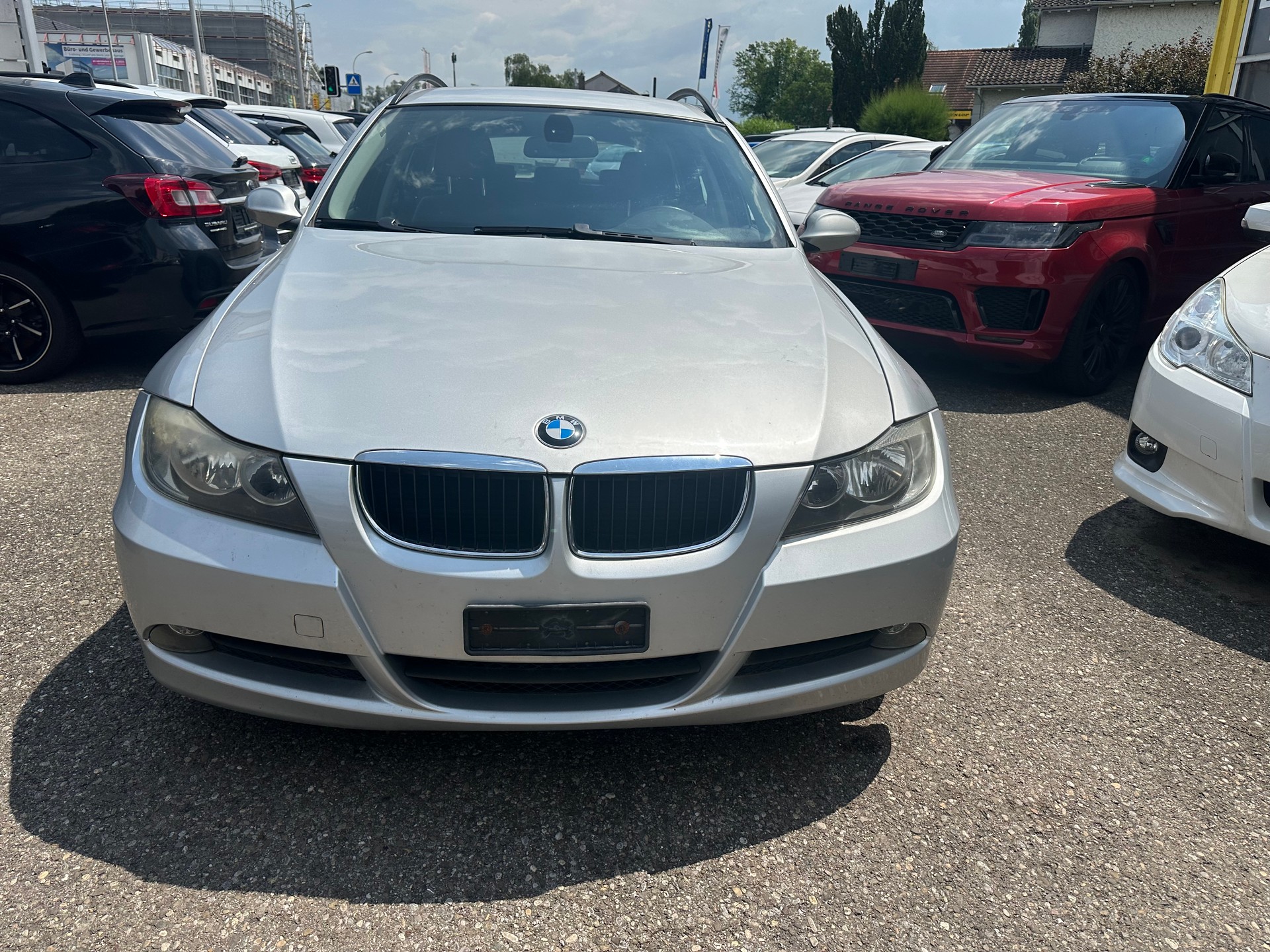 BMW 320i Access Steptronic-image-1