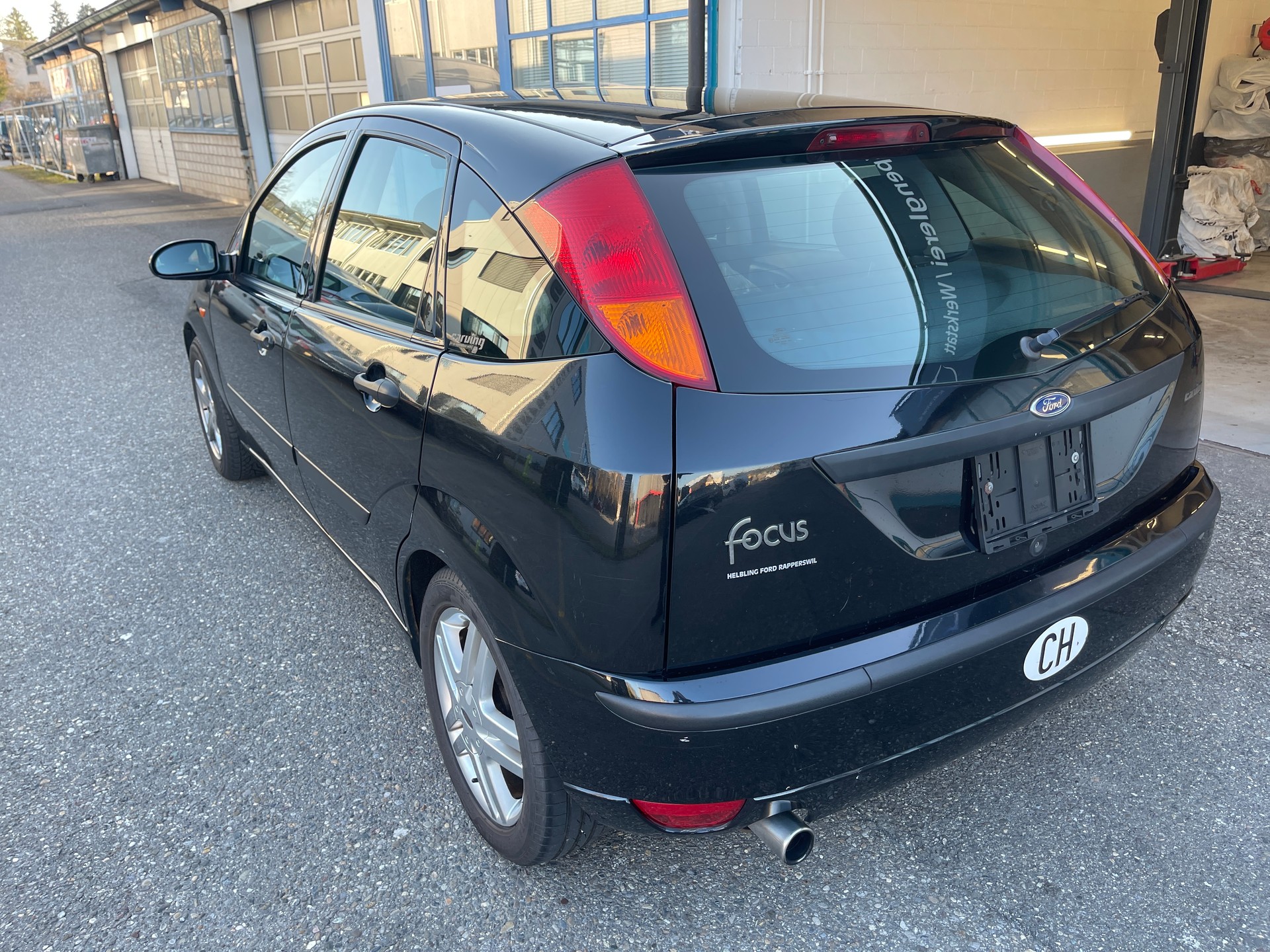 FORD Focus 1.6i 16V Carving-image-3