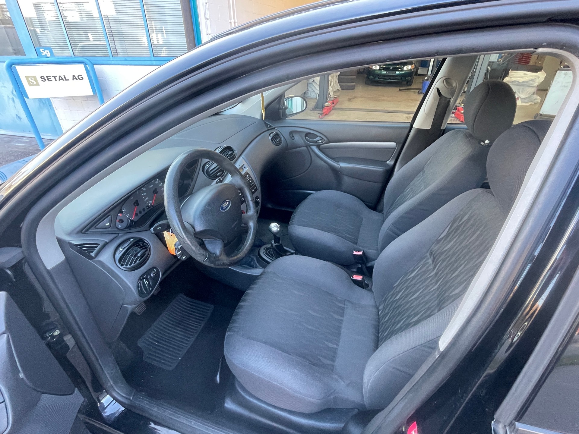 FORD Focus 1.6i 16V Carving-image-5