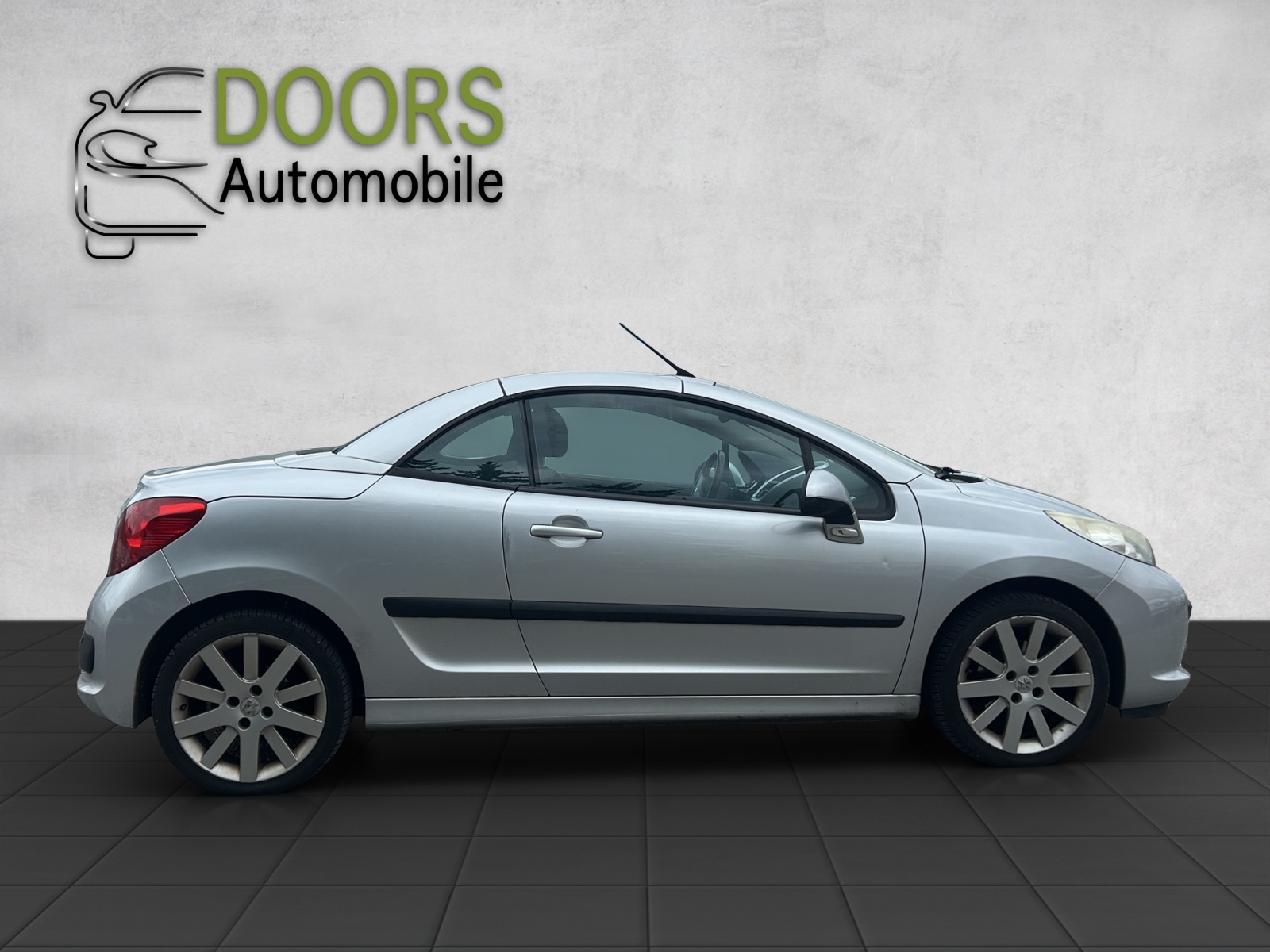 PEUGEOT 207 CC 1.6 16V Turbo Sport-image-5