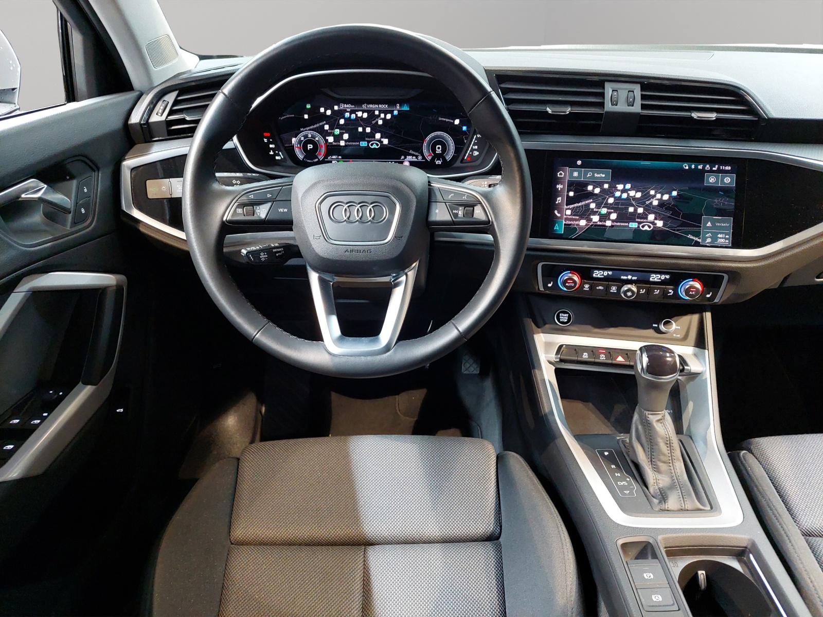 AUDI Q3 35 TDI S line quattro S-tronic-image-6