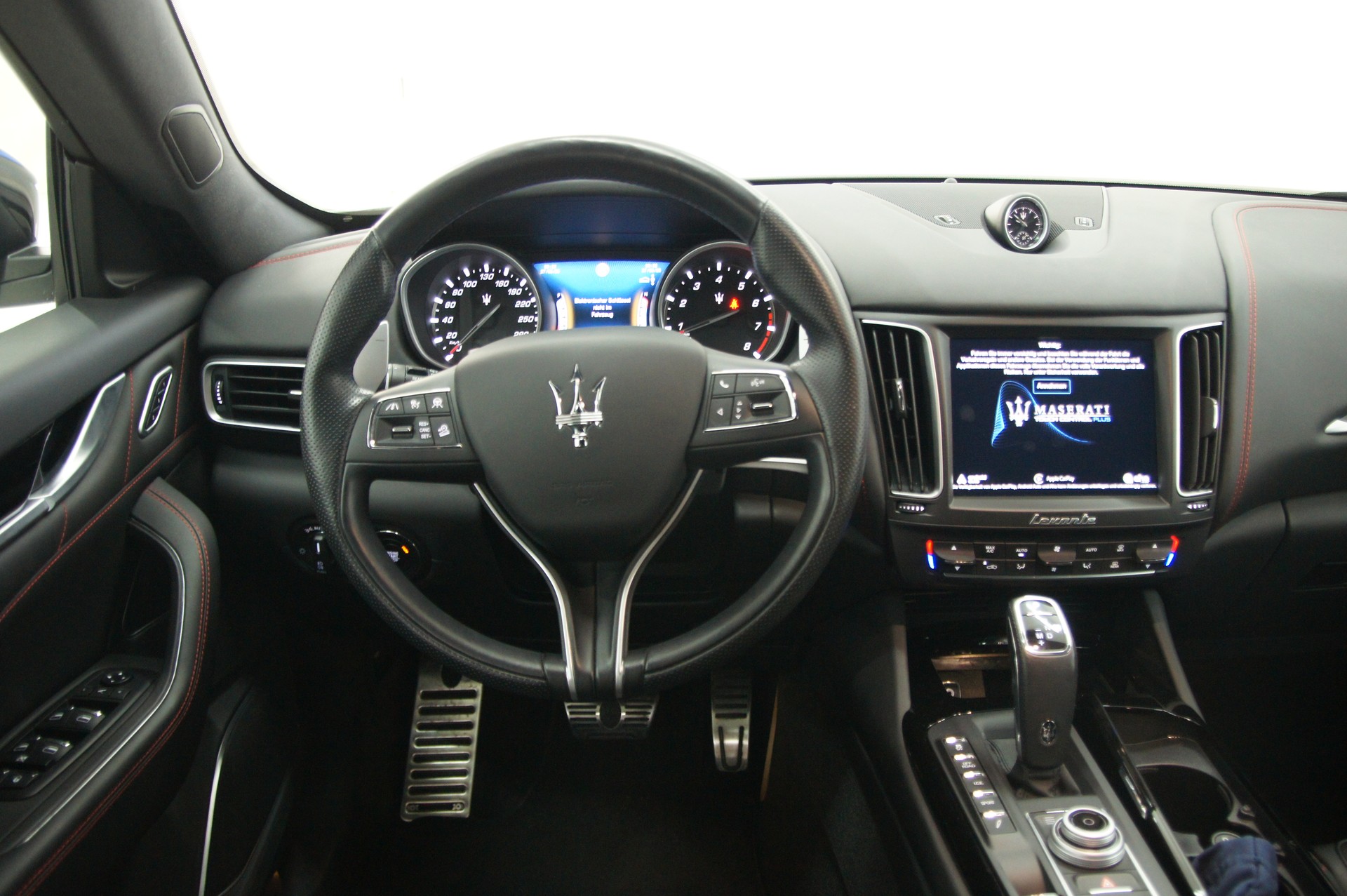 MASERATI Levante 3.0 V6 GranSport Automatica-image-8