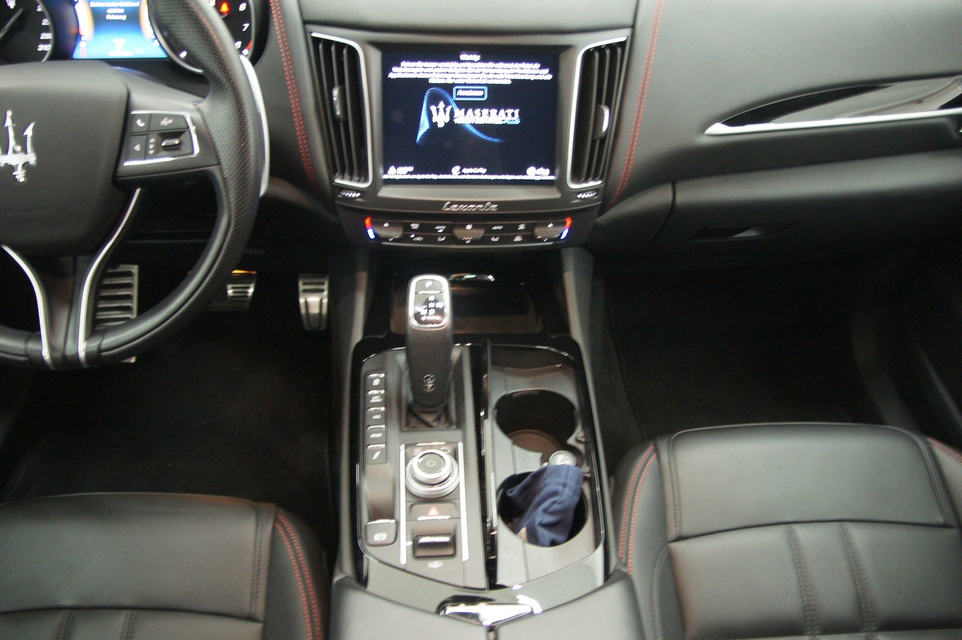 MASERATI Levante 3.0 V6 GranSport Automatica-image-10