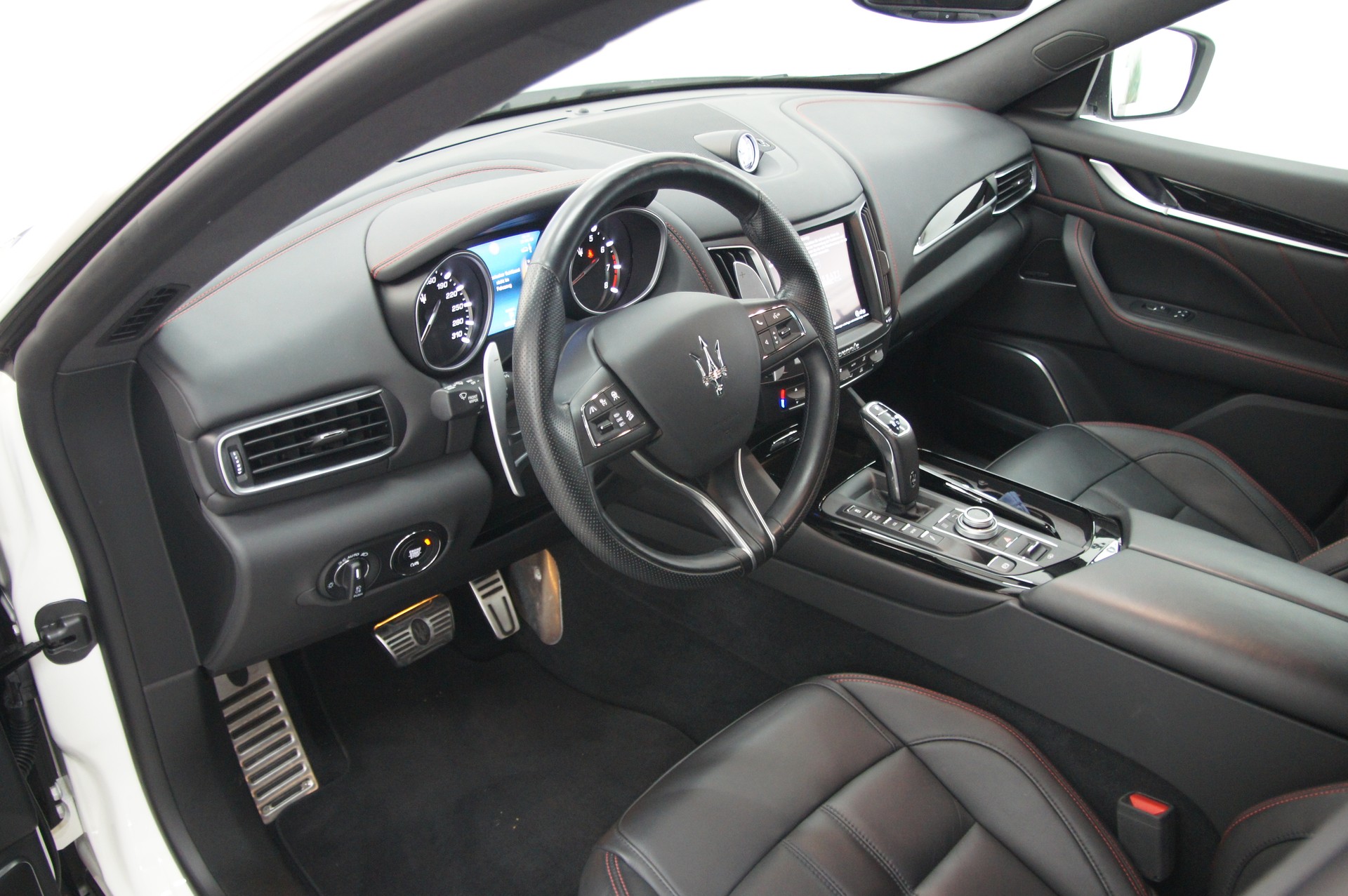 MASERATI Levante 3.0 V6 GranSport Automatica-image-7