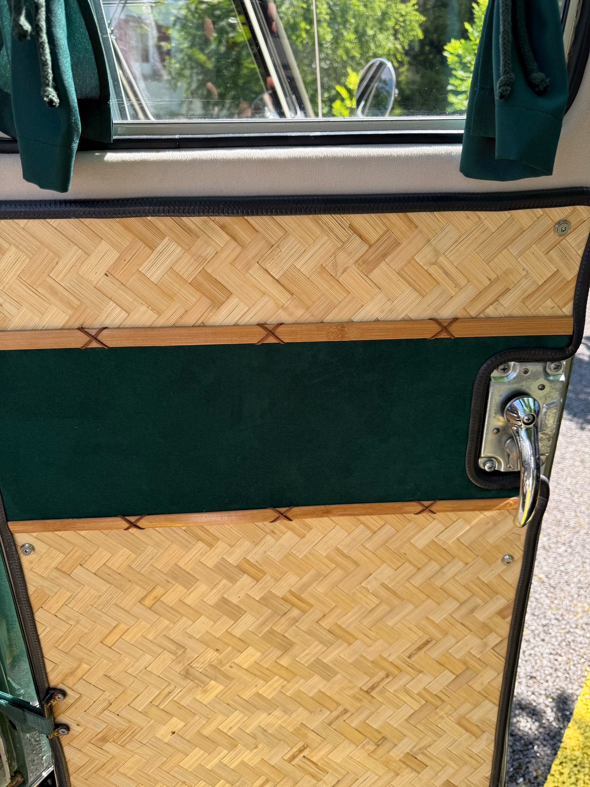 VW Bus T1 Deluxe-image-15