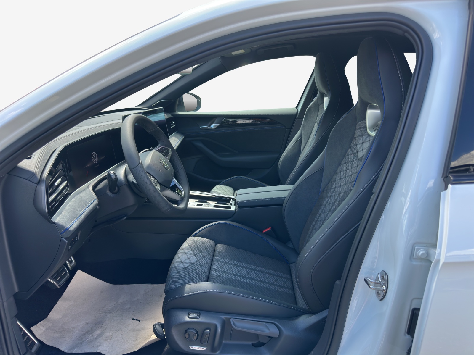 VW Passat Variant 2.0 TSI evo4 R-Line 4 Motion DSG-image-7