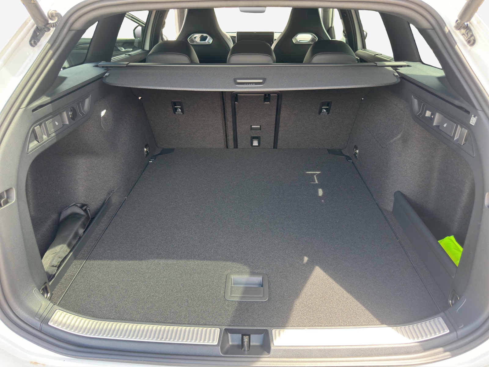 VW Passat Variant 2.0 TSI evo4 R-Line 4 Motion DSG-image-12