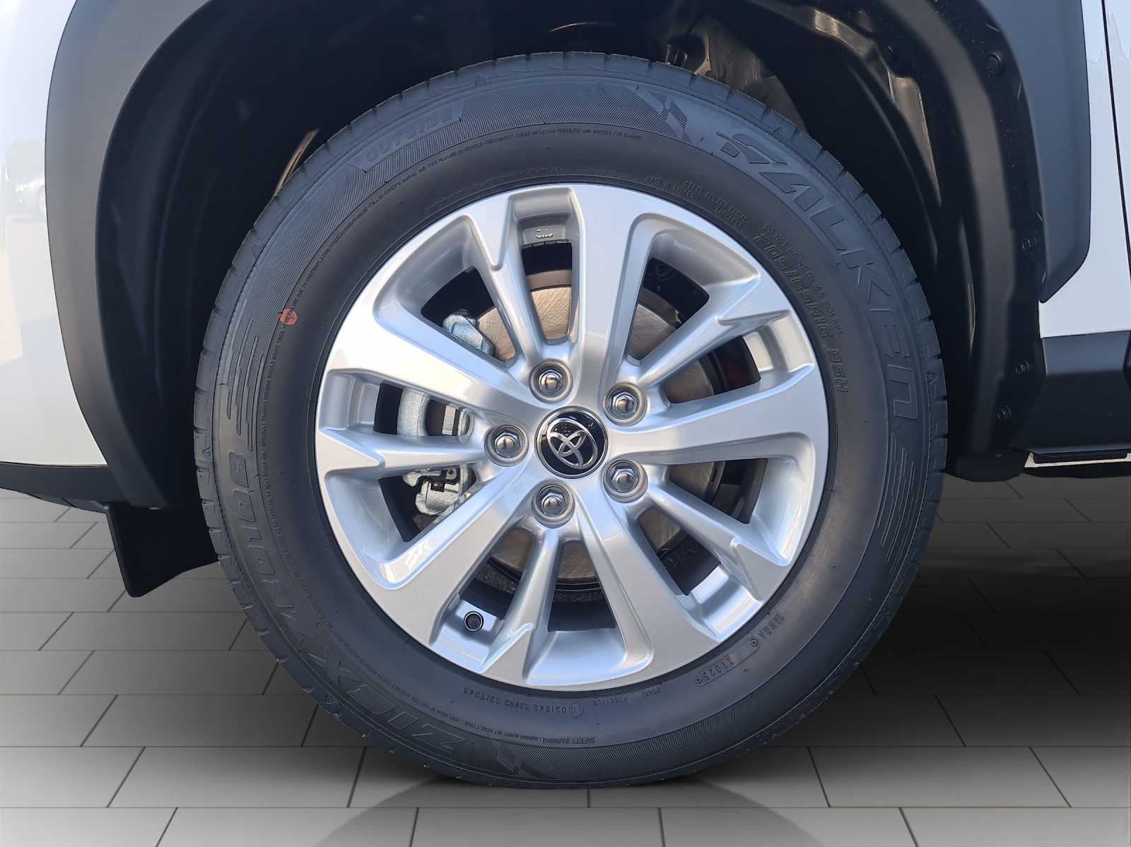 TOYOTA Yaris Cross 1.5 Comfort e-CVT-image-14