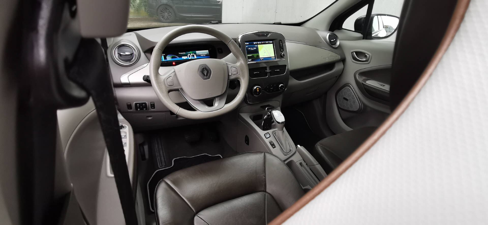 RENAULT Zoe R90 Swiss Edition (Batteriemiete)-image-6