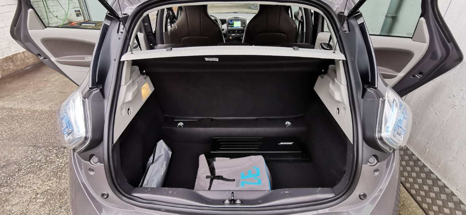 RENAULT Zoe R90 Swiss Edition (Batteriemiete)-image-9