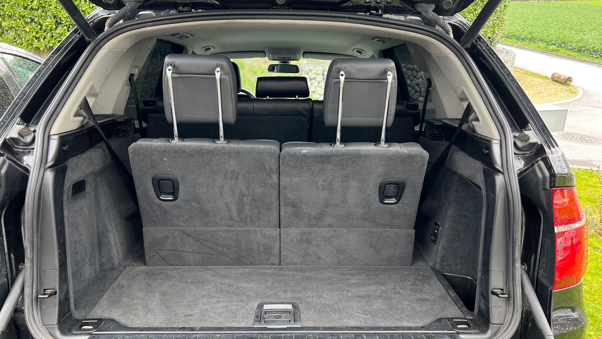 BMW X5 xDrive 35i Steptronic (7 seats, L6, 8-Speed, Tow Package, 18"- BMW Wheels)-image-13