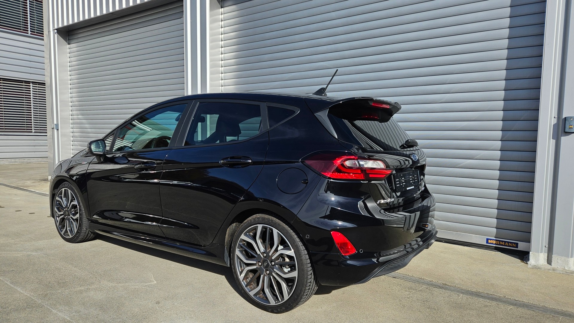 FORD Fiesta 1.0 SCTi MHEV ST Line X Automat-image-3