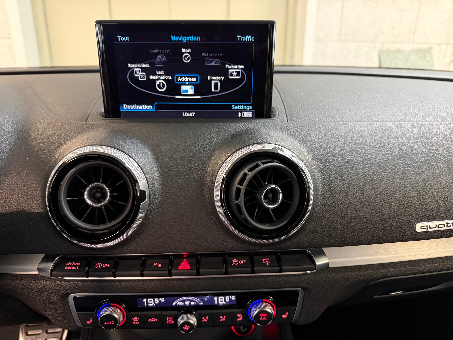 AUDI S3 Cabrio 2.0 TFSI quattro S-tronic-image-7