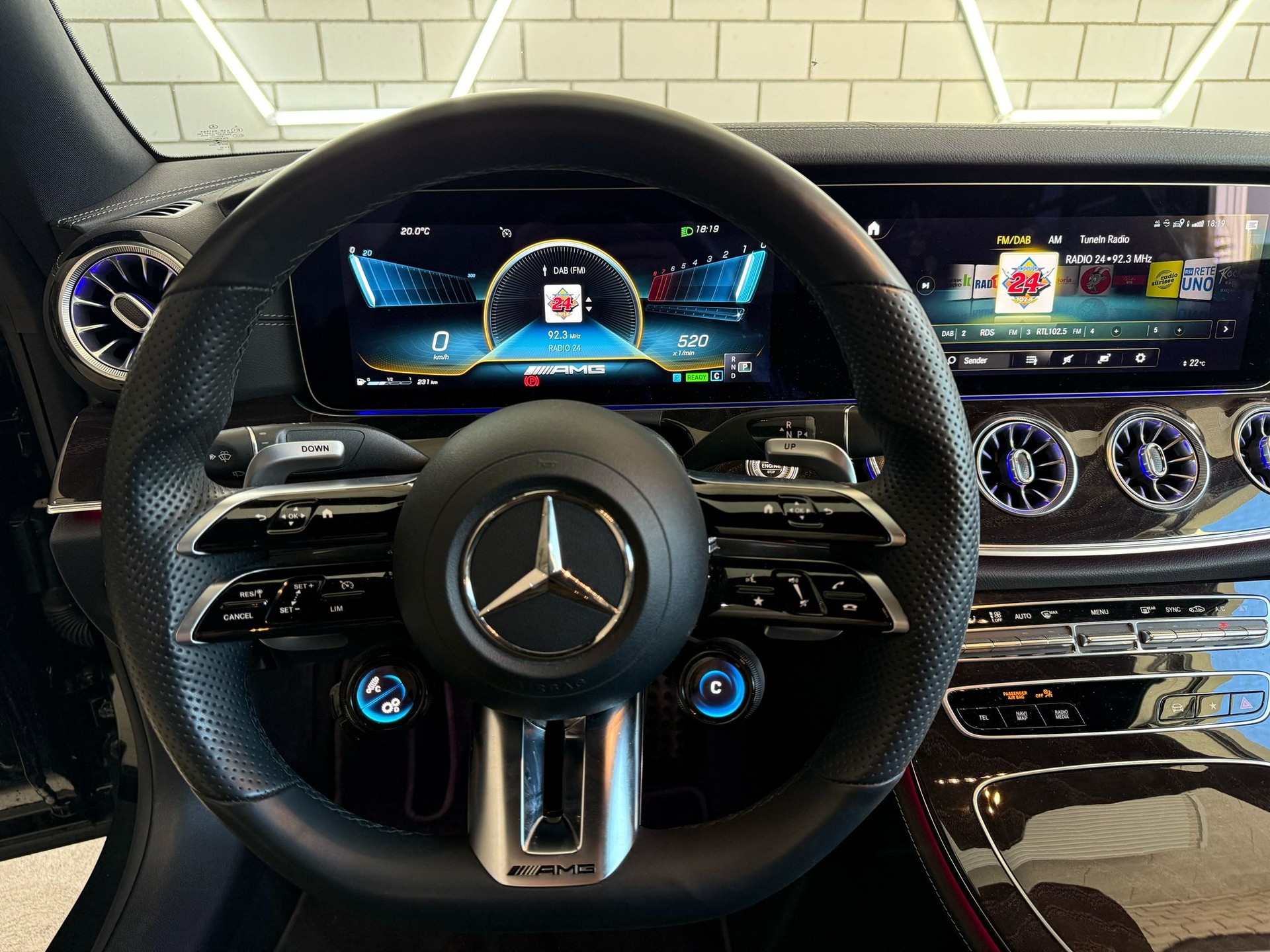MERCEDES-BENZ E 53 Coupé AMG 4Matic+ 9G-Speedshift TCT-image-8