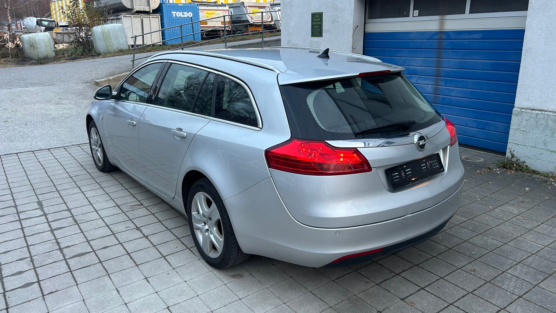 OPEL Insignia Sports Tourer 2.0 CDTI Edition Automatic-image-2