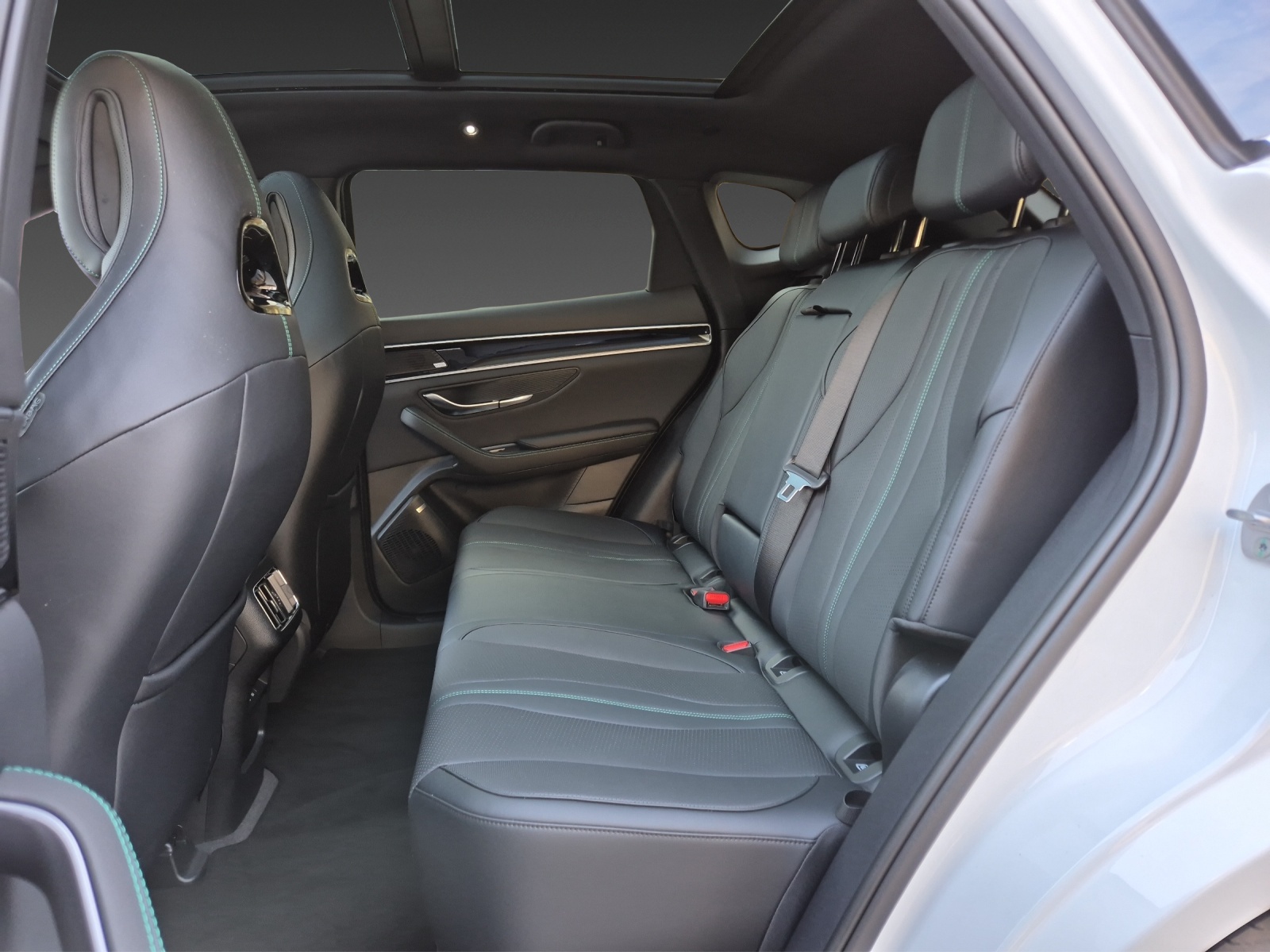 BYD Seal U DM-i Comfort-image-31