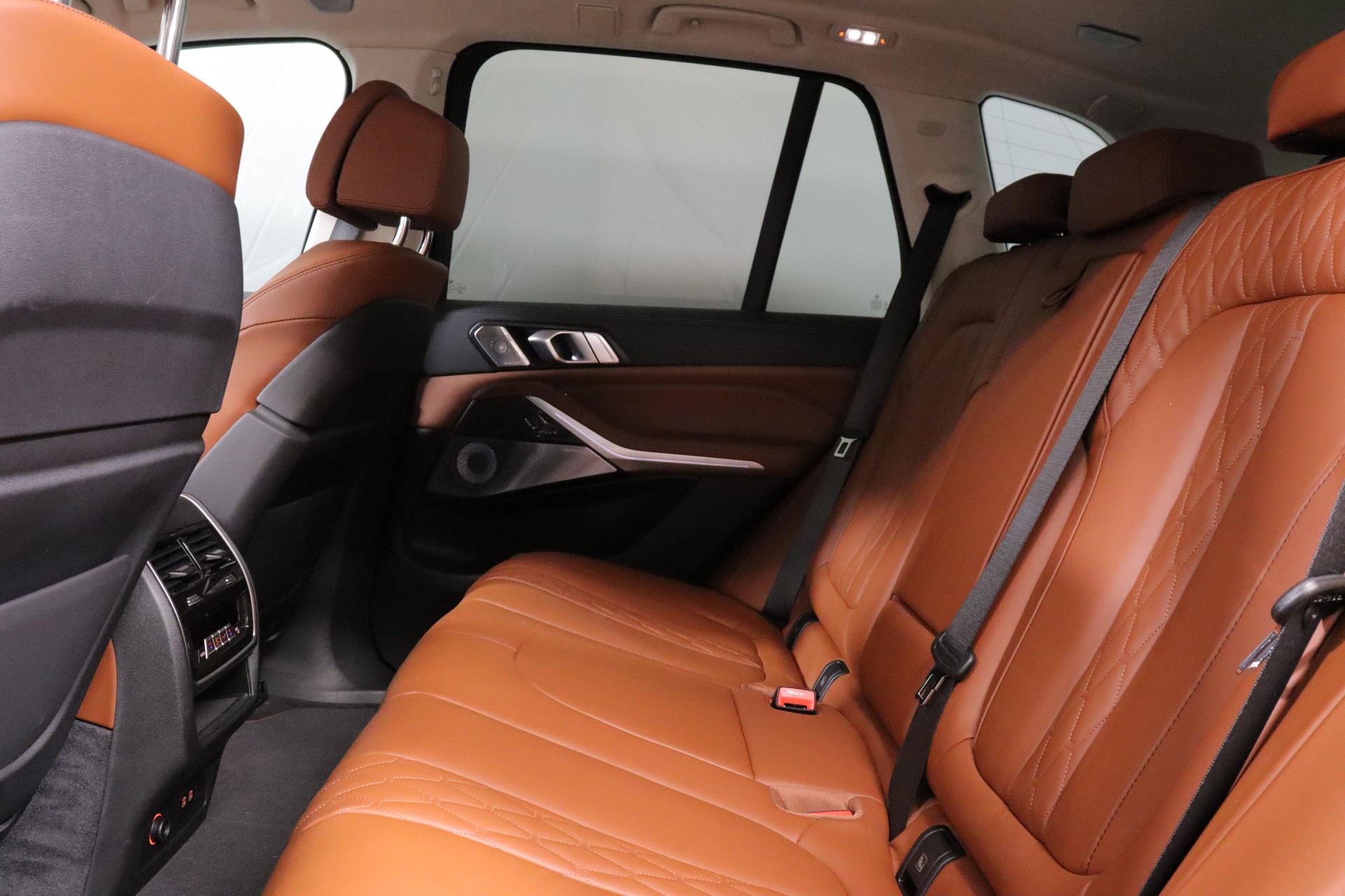 BMW X5 M60i xDrive-image-3
