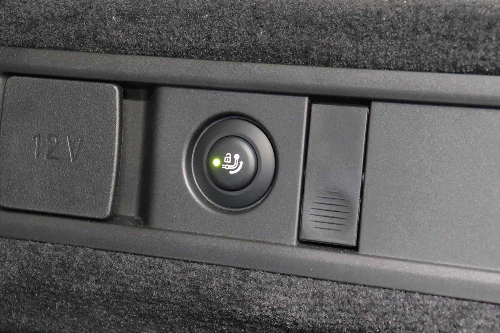 BMW X5 M60i xDrive-image-17