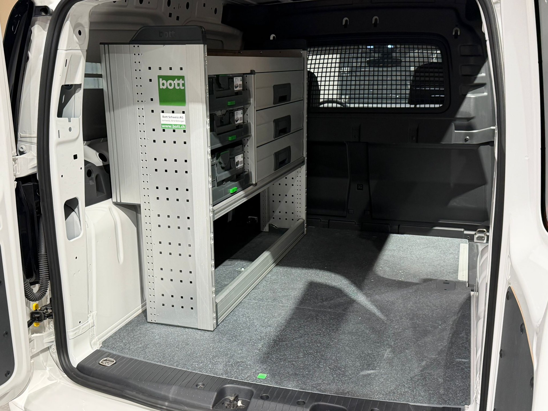 VW Caddy Cargo 1.5 TSI-image-15