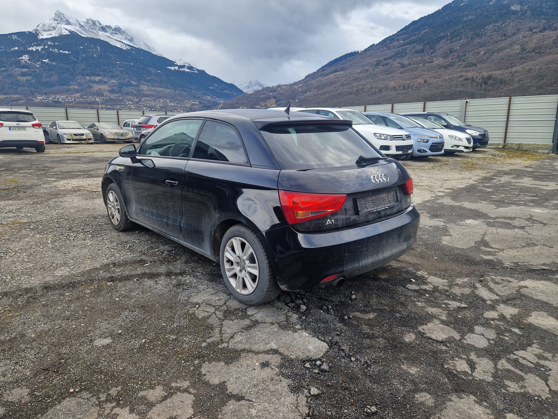 AUDI A1 1.6 TDI Attraction-image-5