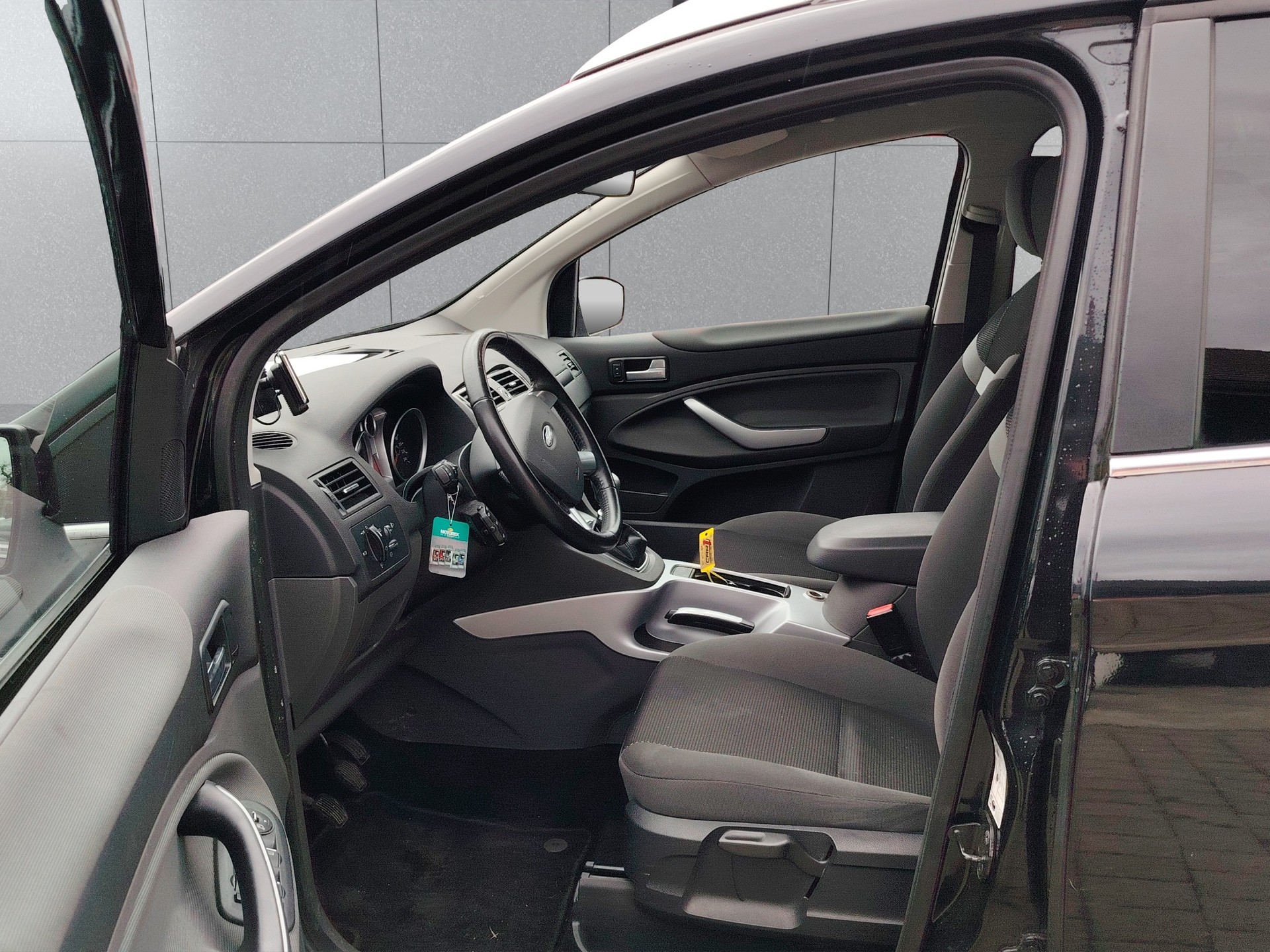 FORD Kuga 2.0 TDCi Carving 2WD-image-8