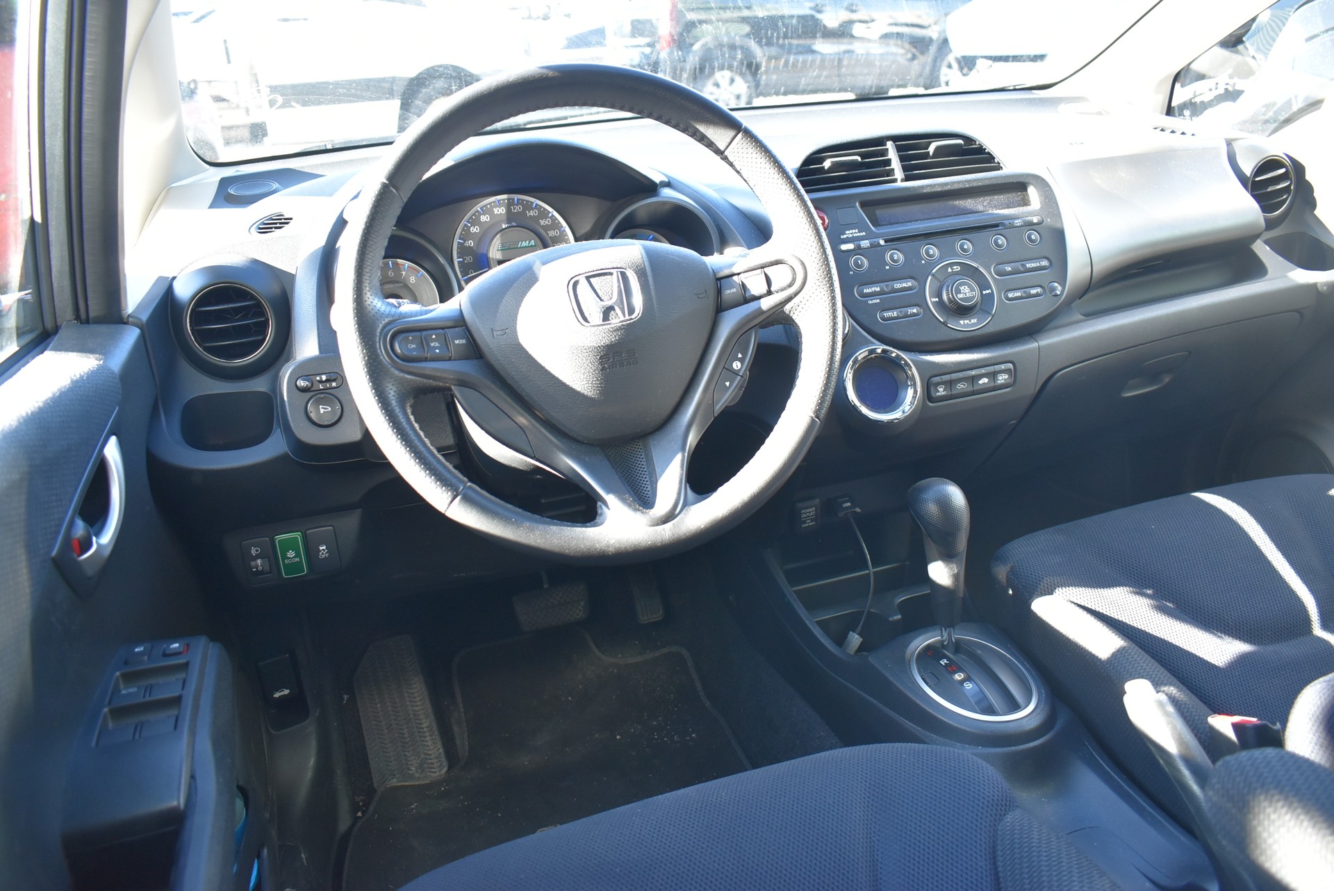 HONDA Jazz 1.3i Hybrid Elegance CVT-image-3