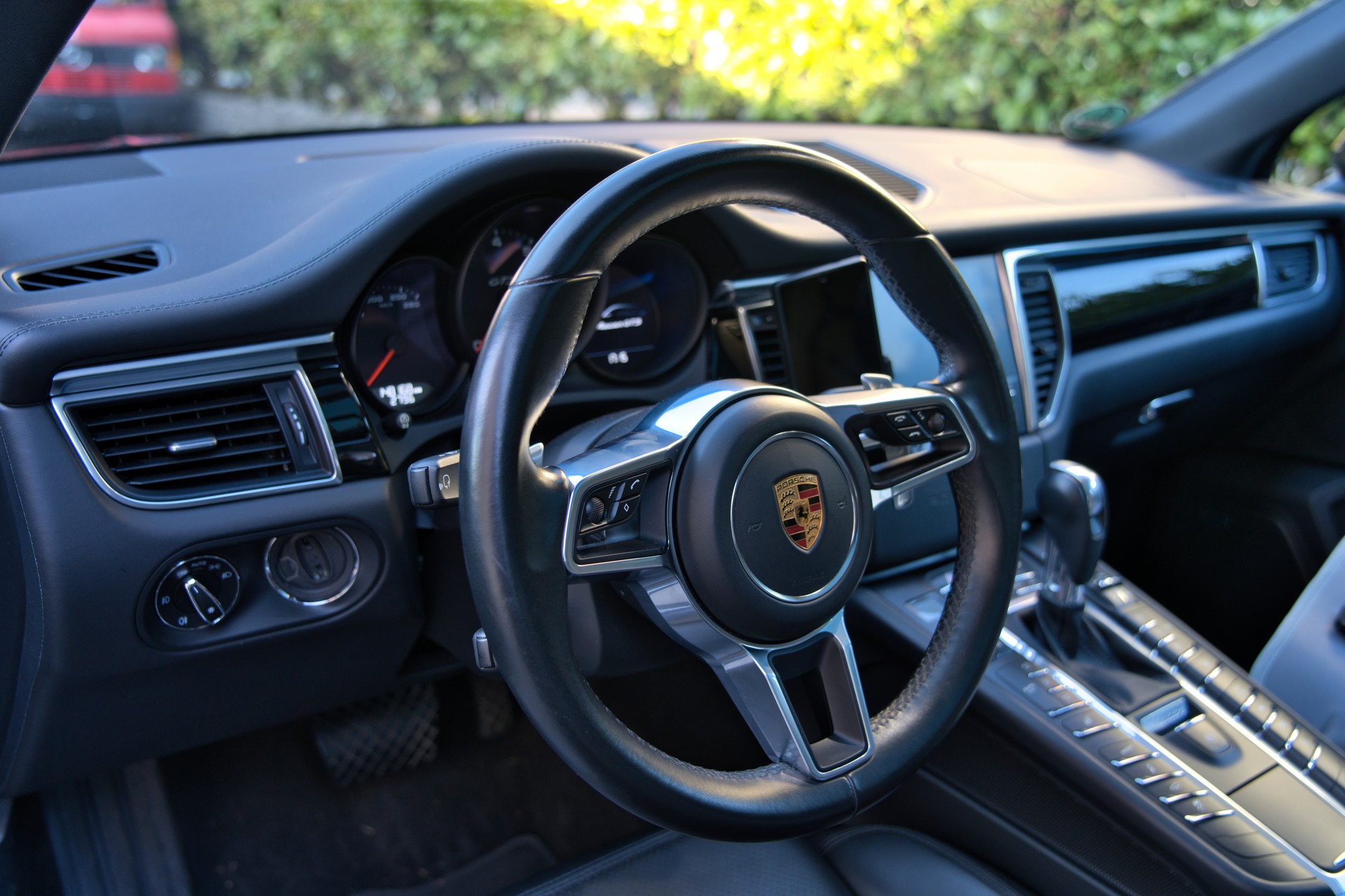 PORSCHE Macan GTS PDK-image-6