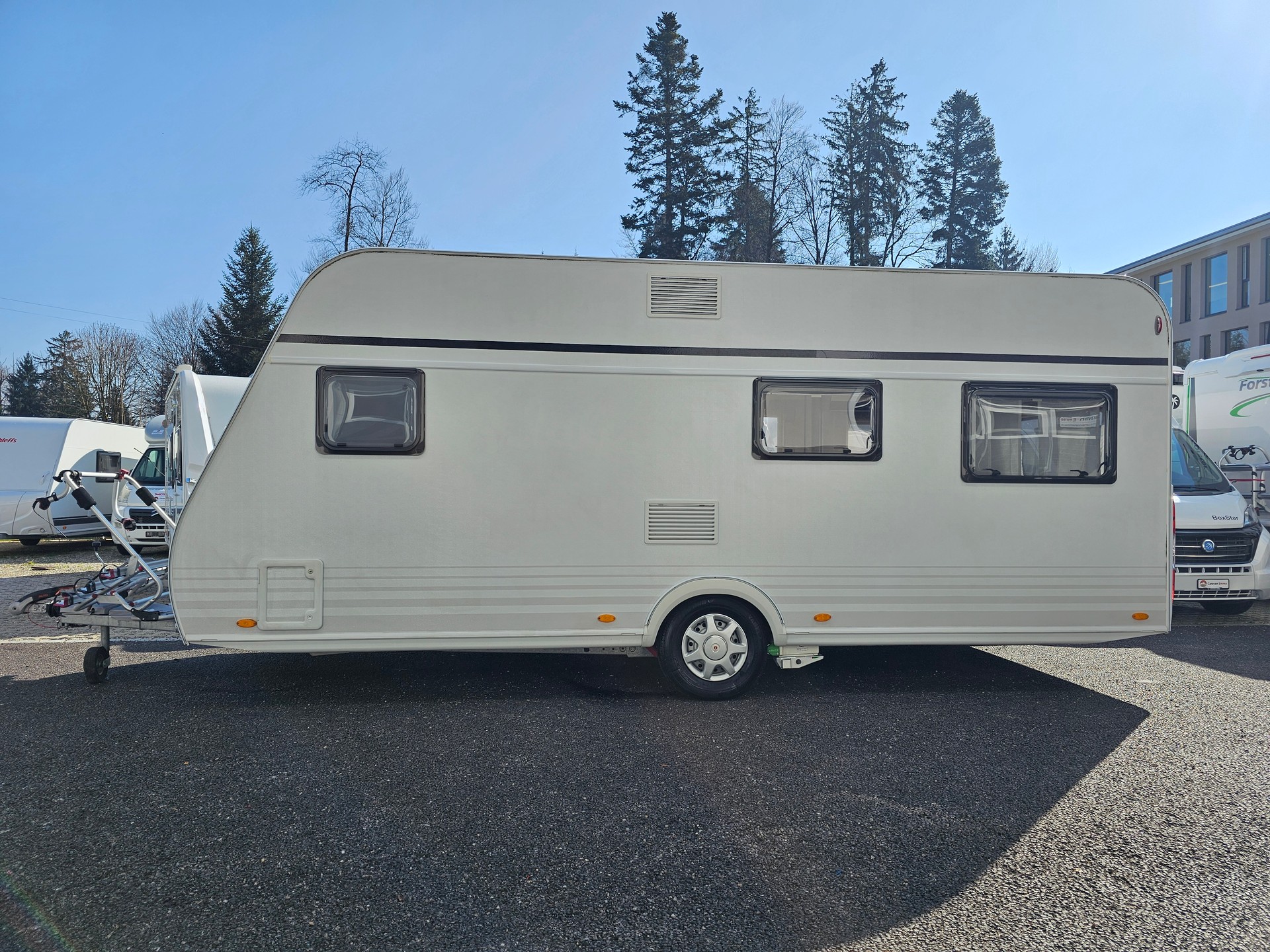 BÜRSTNER Averso Plus 510ts mit Hubbett, Mover!-image-3