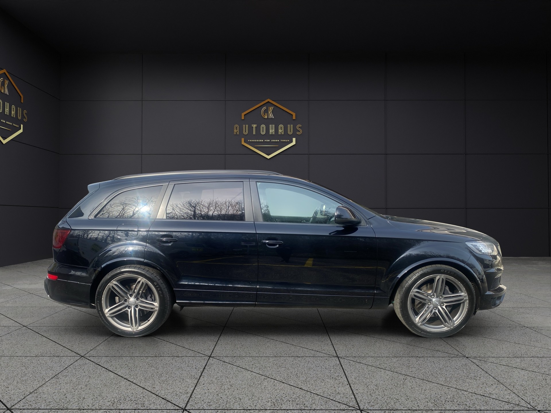 AUDI Q7 4.2 TDI quattro tiptronic-image-6
