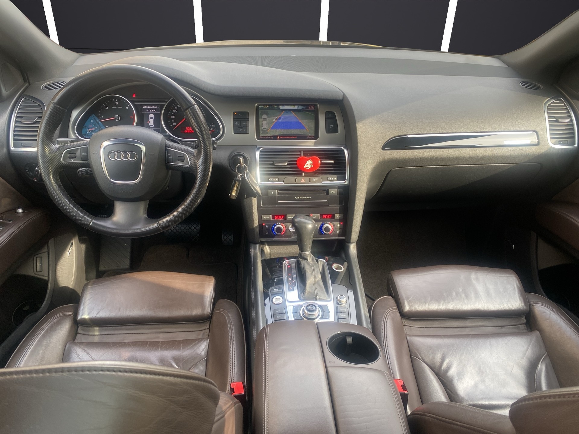 AUDI Q7 4.2 TDI quattro tiptronic-image-10