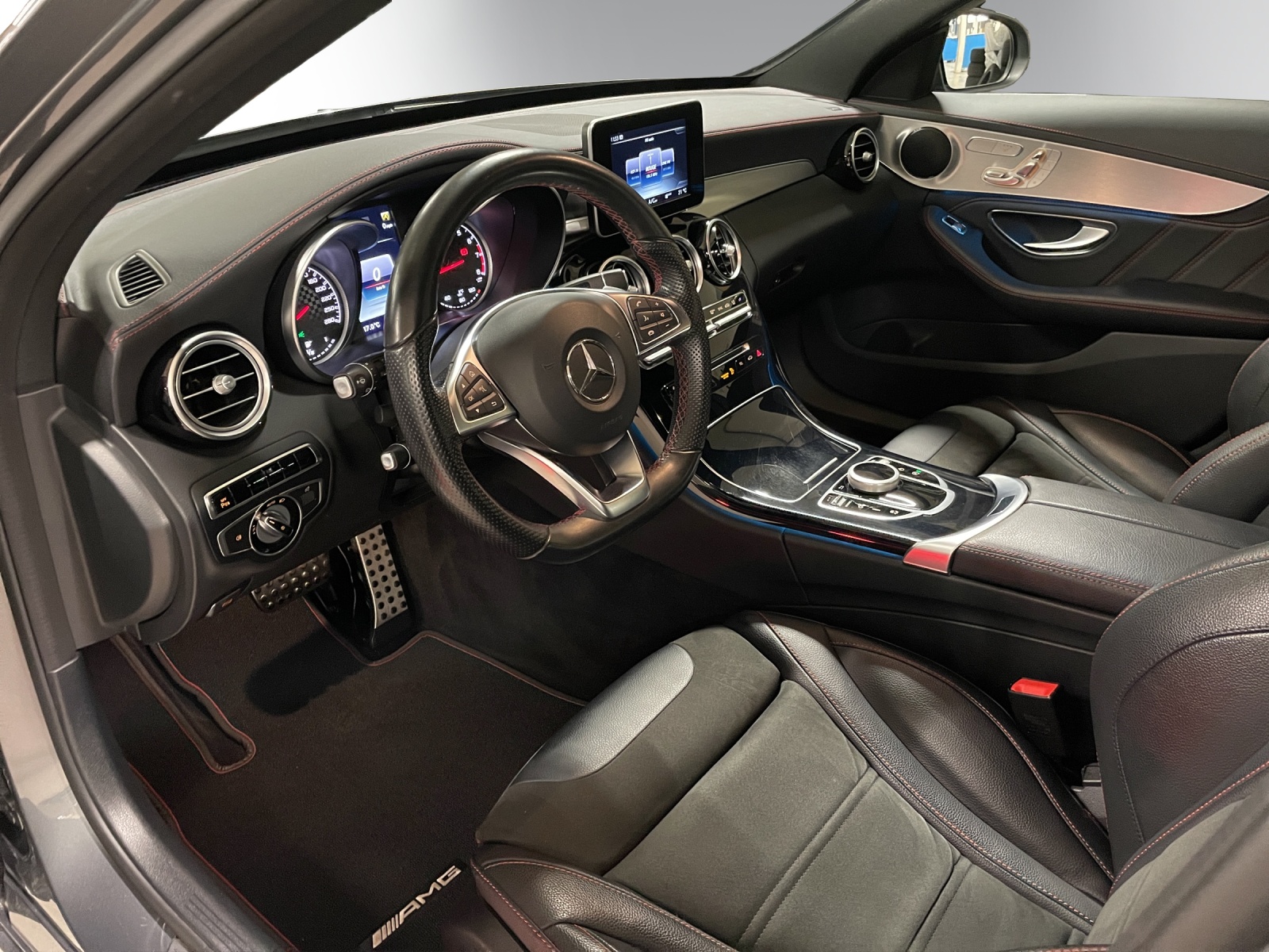 MERCEDES-BENZ C 43 AMG 4Matic-image-6