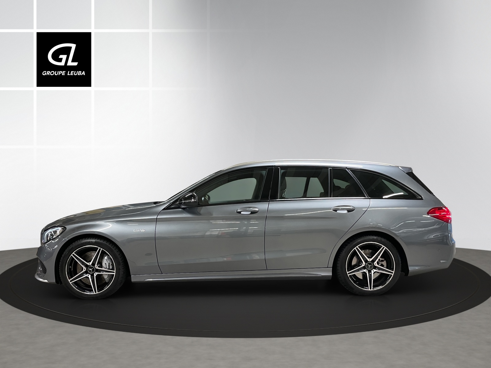 MERCEDES-BENZ C 43 AMG 4Matic-image-2