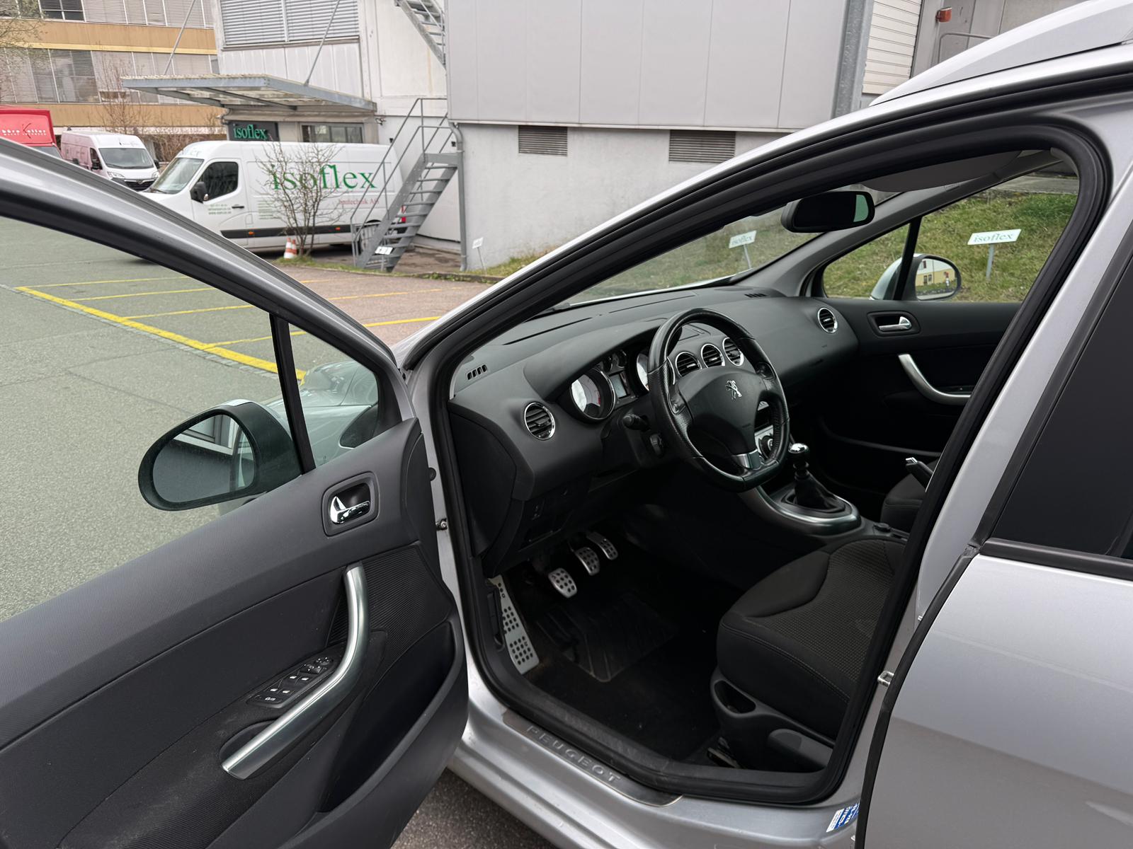 PEUGEOT 308 SW 1.6 16V Turbo Allure-image-6