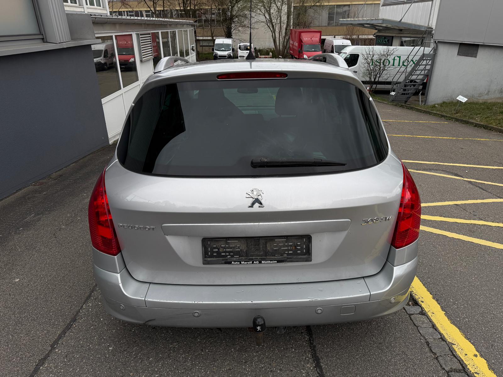 PEUGEOT 308 SW 1.6 16V Turbo Allure-image-4