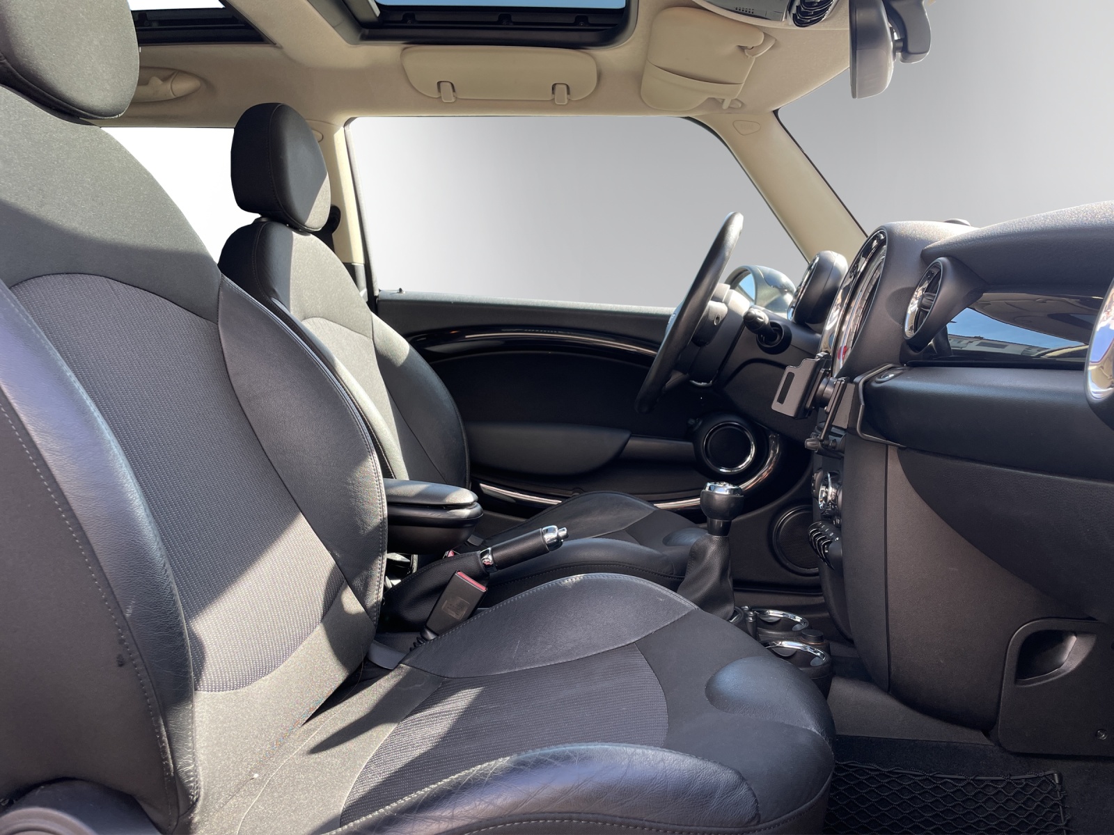 MINI Cooper S-image-10