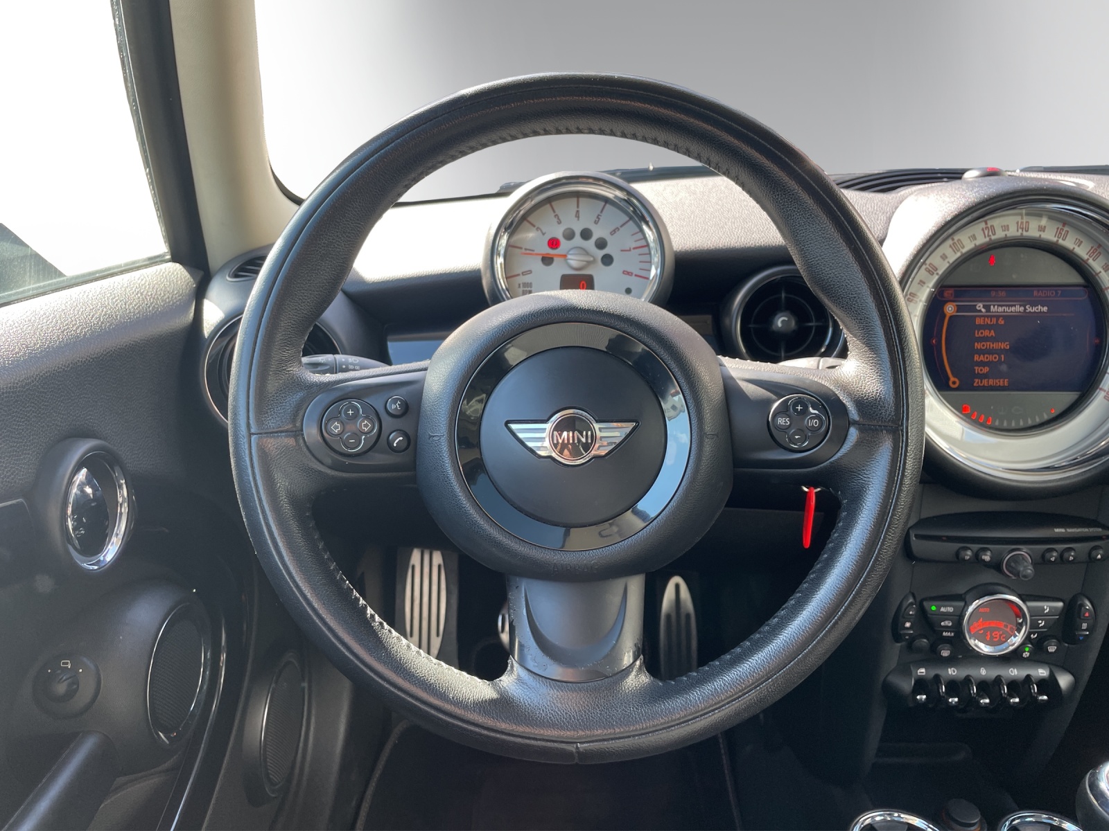 MINI Cooper S-image-14